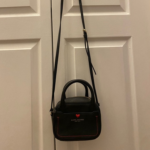 Marc Jacobs Empire City Valentine Top Handle Bag in black with red heart - Picture 3 of 10